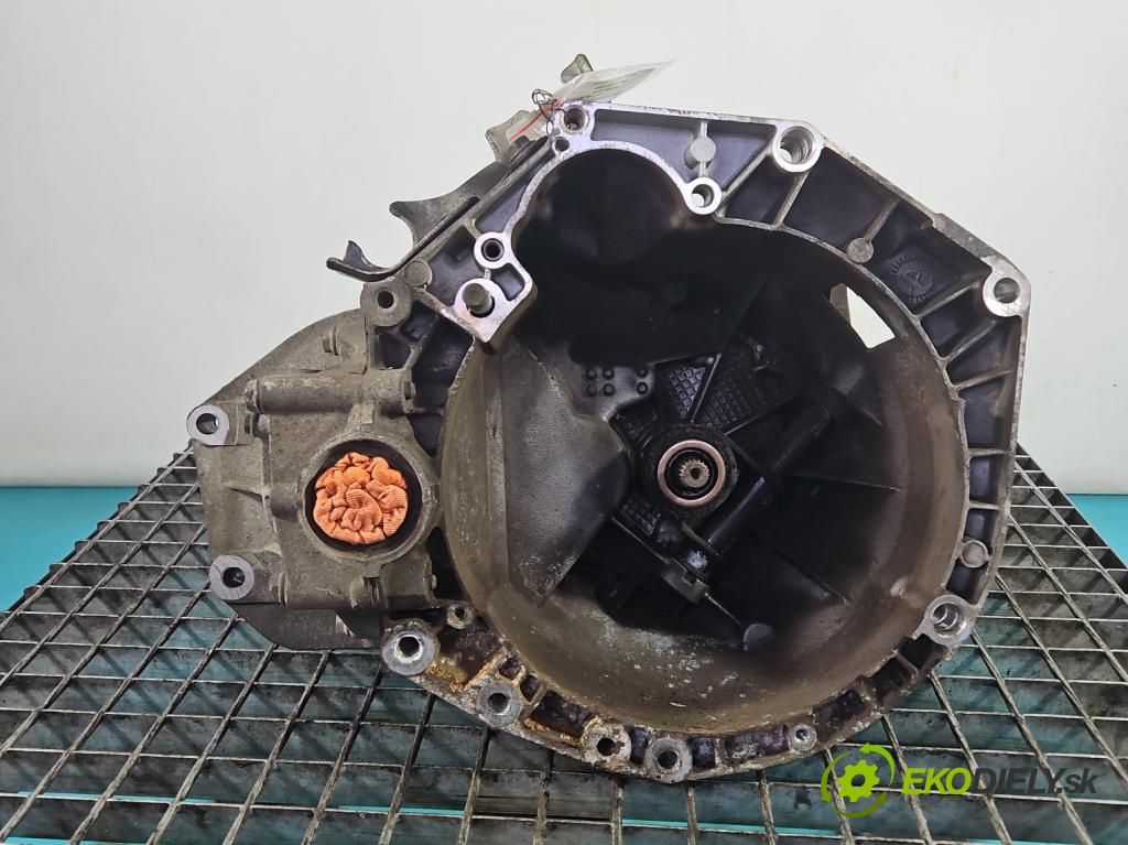 Fiat Punto Grande 1.4 8V 77 HP manual 57 kW 1368 cm3 5- prevodovka stupeň,rýchlosť manual