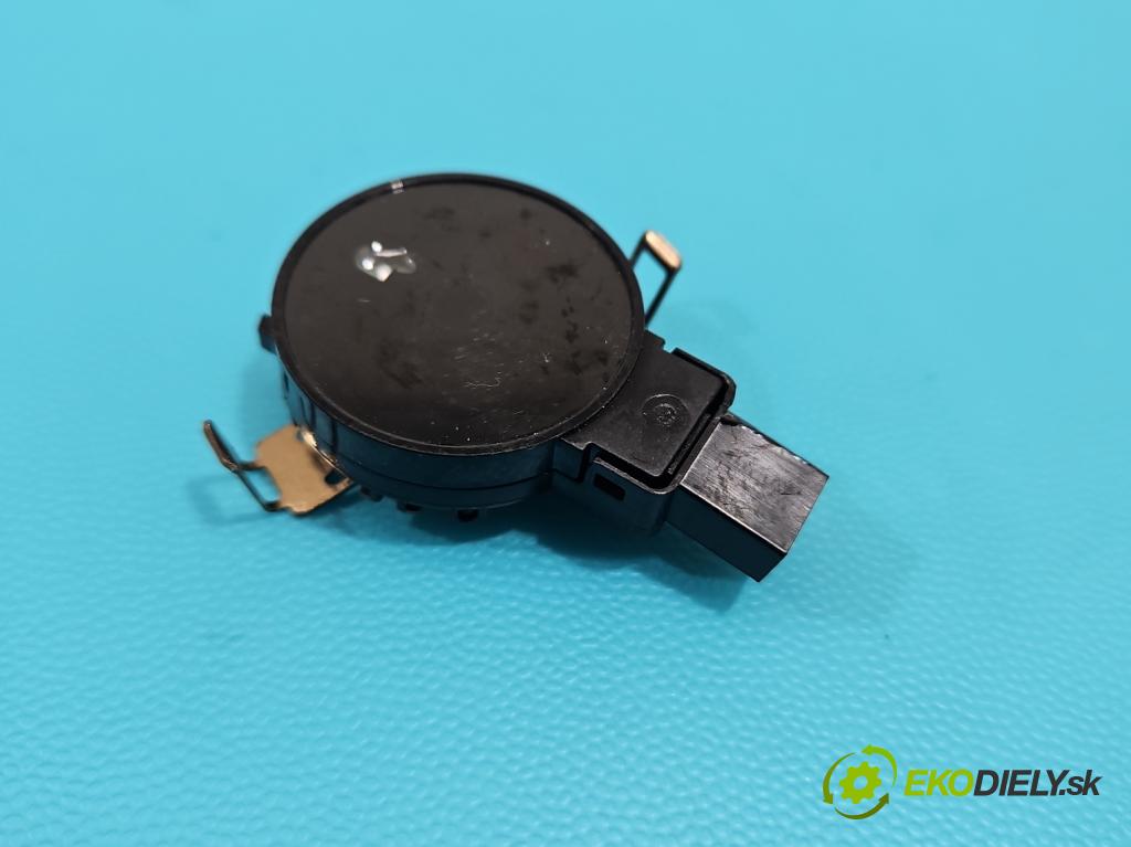 Kia Ceed III 2018- 1.5 160 HP automatic 117,5 kW 1482 cm3 5- snímač déšť: 96000-J7000 (Snímače dažďa)