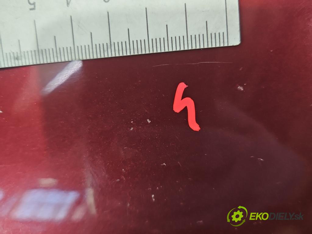 Audi A4 B5 1994-2001 1.6 101 hp manual 74 kW 1595 cm3 4- blatnik přední levý  (Predné ľavé)