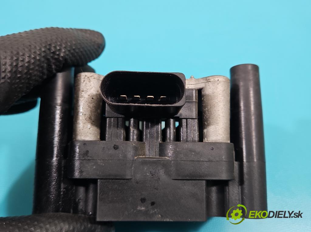 Audi A4 B5 1994-2001 1.6 101 HP manual 74 kW 1595 cm3 4- cievka zapaľovacia  (Zapaľovacie cievky, moduly)