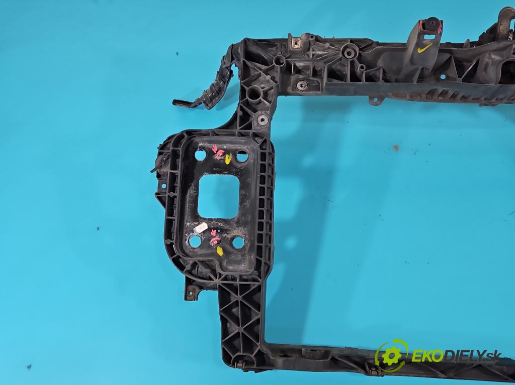 Fiat Punto Grande 1.4 8V 77 hp manual 57 kW 1368 cm3 5- stěna přední  (Výztuhy přední)