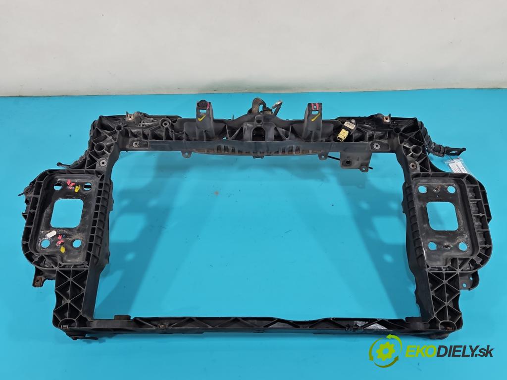 Fiat Punto Grande 1.4 8V 77 hp manual 57 kW 1368 cm3 5- stěna přední  (Výztuhy přední)