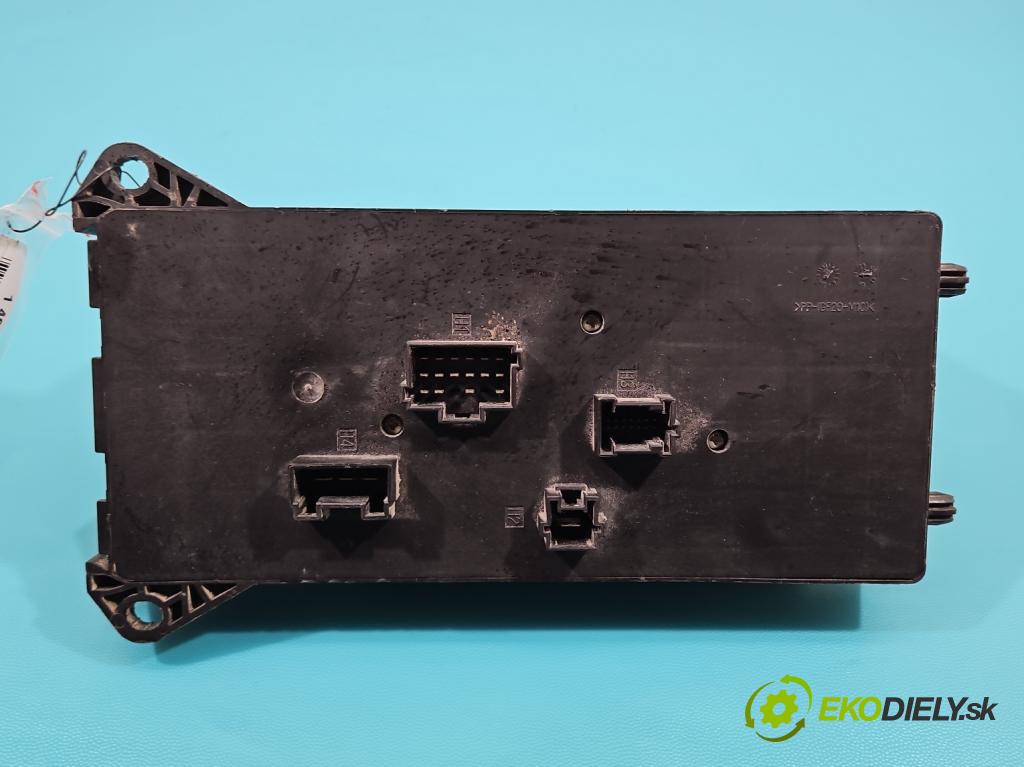 Vw Crafter 2006-2016 2.5 tdi 109 hp manual 80 kW 2461 cm3 5- skříňka pojistková A9065453301 (Pojistkové skříňky)