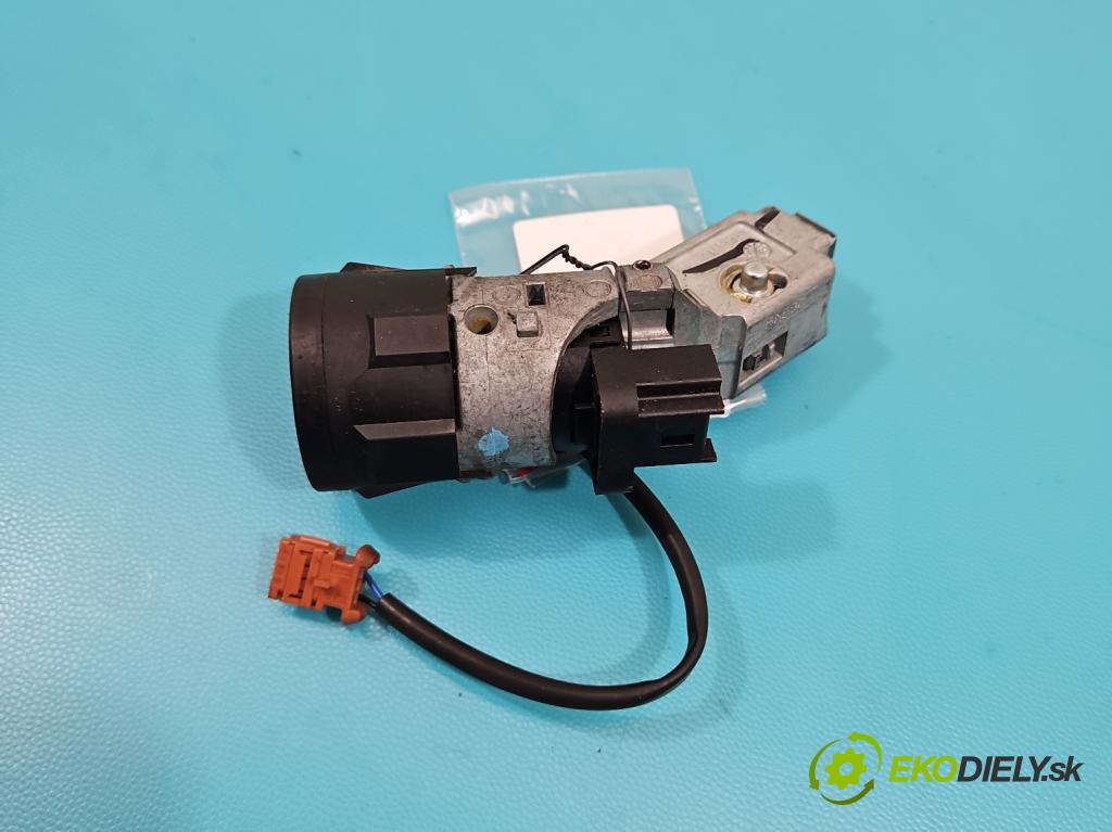 Peugeot Partner II 2008-2018 1.6 hdi 90 HP manual 66,2 kW 1560 cm3 5- Spínačka  (Spínacie skrinky a kľúče)