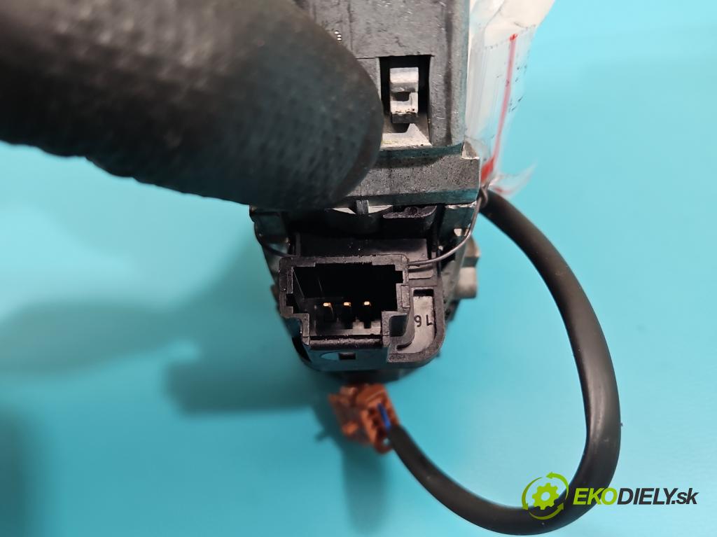 Peugeot Partner II 2008-2018 1.6 hdi 90 HP manual 66,2 kW 1560 cm3 5- Spínačka  (Spínacie skrinky a kľúče)