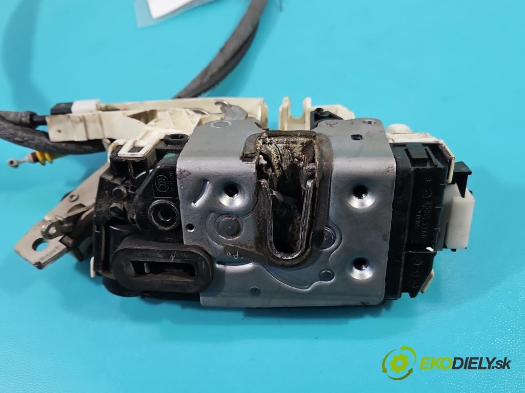Vw Crafter 2006-2016 2.5 tdi 109 hp manual 80 kW 2461 cm3 5- zámek zadní pravý A9067304335