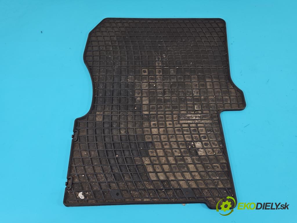 Vw Crafter 2006-2016 2.5 tdi 109 HP manual 80 kW 2461 cm3 5- Koberce: