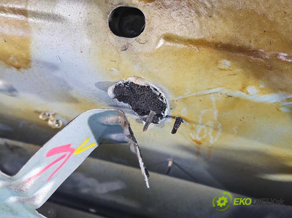 Peugeot Partner II 2008-2018 1.6 hdi 90 hp manual 66,2 kW 1560 cm3 5- zadní kufrové dveře  (Zadní kapoty)