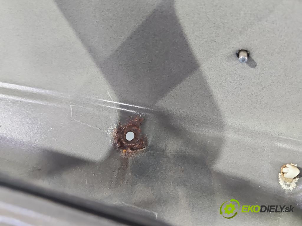 Kia Ceed I 2006-2012 1.6 16V 129 hp manual 95 kW 1591 cm3 5- zadní kufrové dveře  (Zadní kapoty)