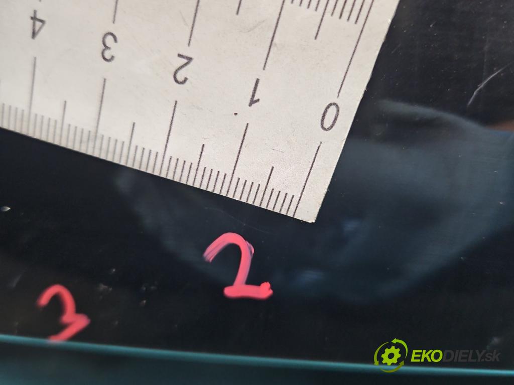 Kia Ceed III 2018- 1.5 160 hp automatic 117,5 kW 1482 cm3 5- zadní kufrové dveře  (Zadní kapoty)