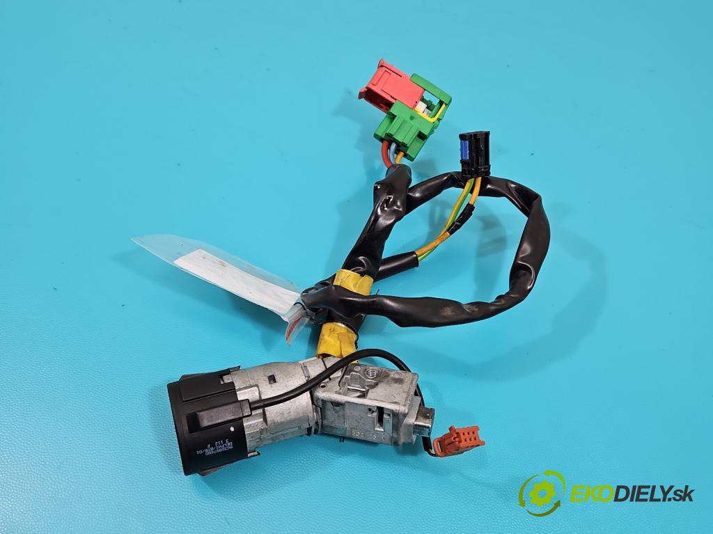 Citroen C3 I 2002-2009 1.1 60 HP manual 44,1 kW 1124 cm3 5- Spínačka  (Spínacie skrinky a kľúče)