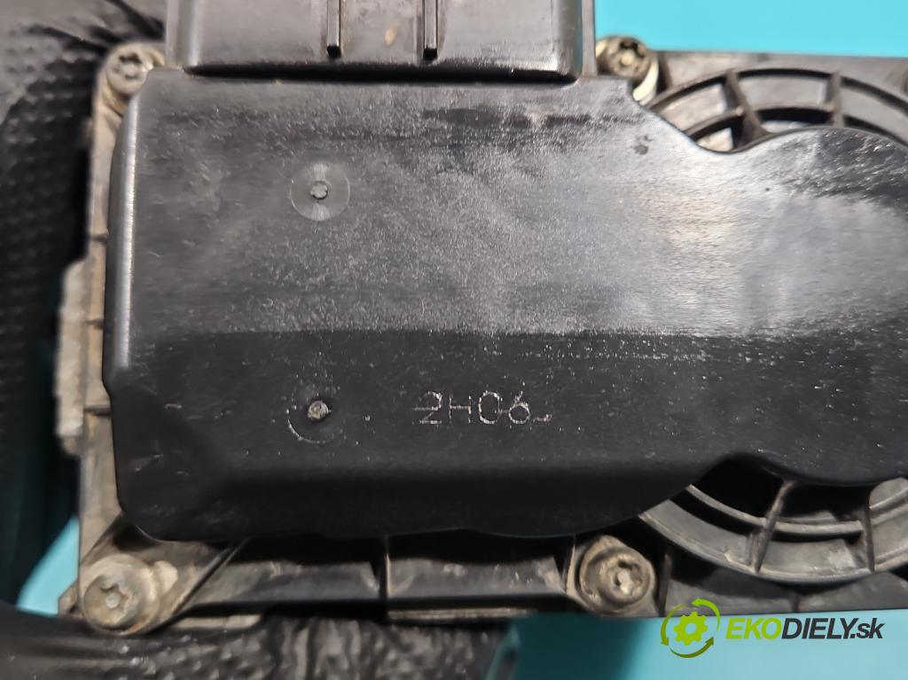 Honda Civic VIII 2006-2011 1.4 16V 83 hp automatic 61 kW 1339 cm3 5- škrticí klapka  (Škrticí klapka)