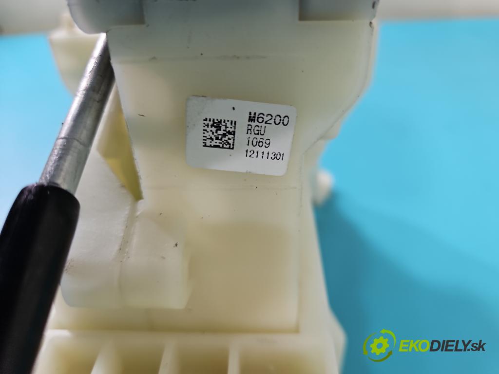 Kia Ceed III 2018- 1.5 160 HP automatic 117,5 kW 1482 cm3 5- Páka: Změny: stupeň,rýchlosť 46700-M6200KB (Rýchlostná páka (kulisa))