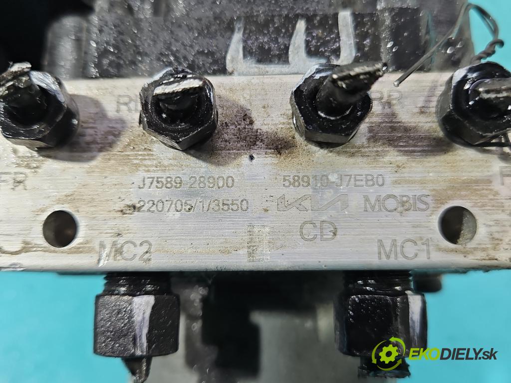 Kia Ceed III 2018- 1.5 160 HP automatic 117,5 kW 1482 cm3 5- čerpadlo abs 58900J7EB0 (Pumpy ABS)