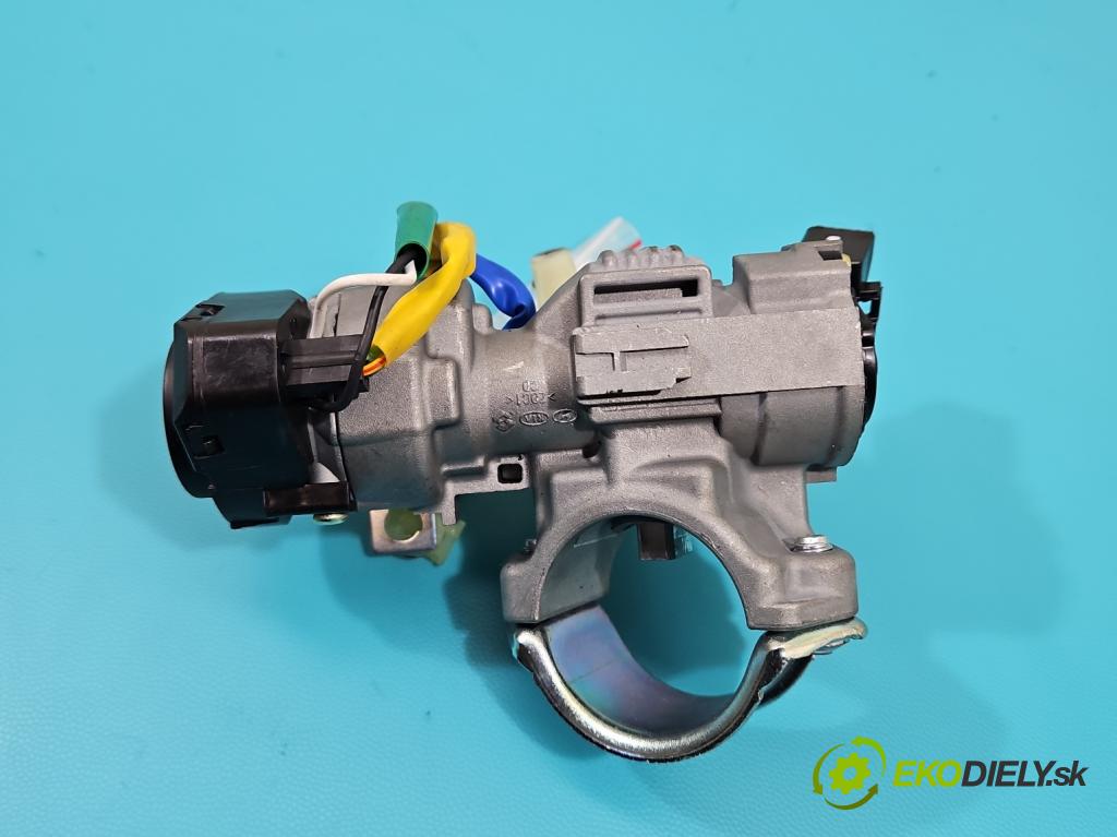 Kia Ceed III 2018- 1.5 160 HP automatic 117,5 kW 1482 cm3 5- Spínačka  (Spínacie skrinky a kľúče)