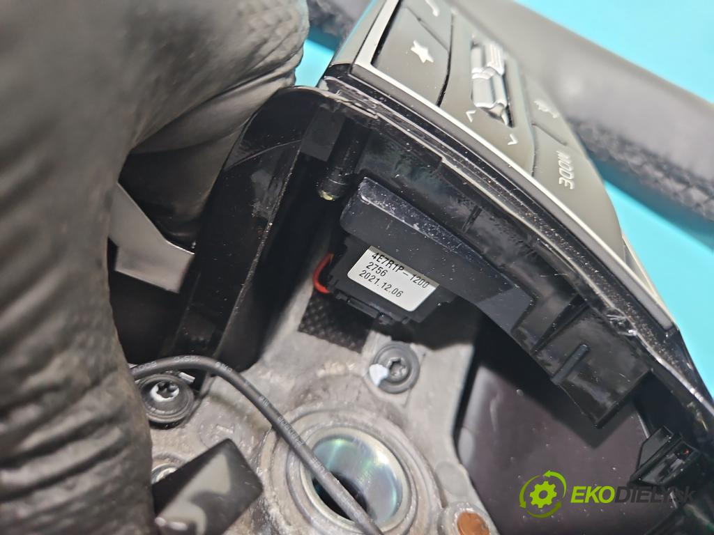 Kia Ceed III 2018- 1.5 160 HP automatic 117,5 kW 1482 cm3 5- volant  (Volanty)