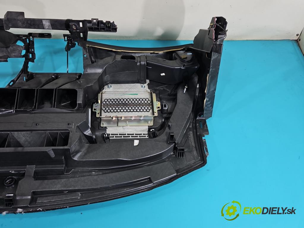 Honda Civic VIII 2006-2011 1,4.0 16V 83 HP automatic 61 kW 1339 cm3 5- kokpit,pristrojová doska rozdeľovacia