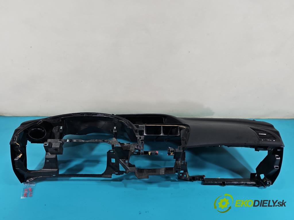Honda Civic VIII 2006-2011 1,4.0 16V 83 HP automatic 61 kW 1339 cm3 5- kokpit,pristrojová doska rozdeľovacia