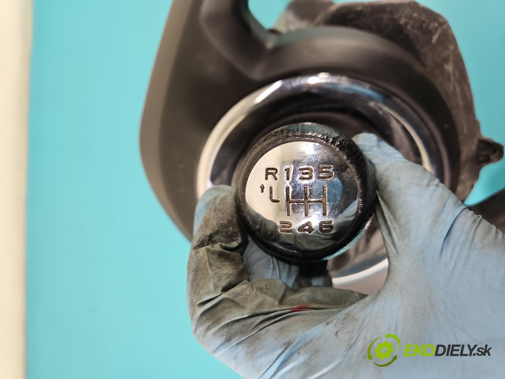 Citroen C4 Picasso I 2006-2013 1.6 hdi 111KM manual 82 kW 1560 cm3 5- Páka: Změny: stupeň,rýchlosť 9684376880 (Rýchlostná páka (kulisa))