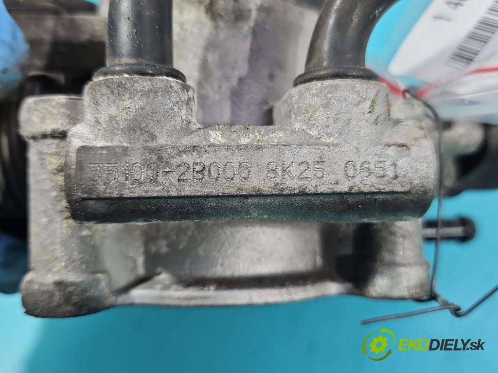 Kia Ceed I 2006-2012 1.6 16V 129 HP manual 95 kW 1591 cm3 5- klapka 35100-2B000 (Škrtiace klapky)