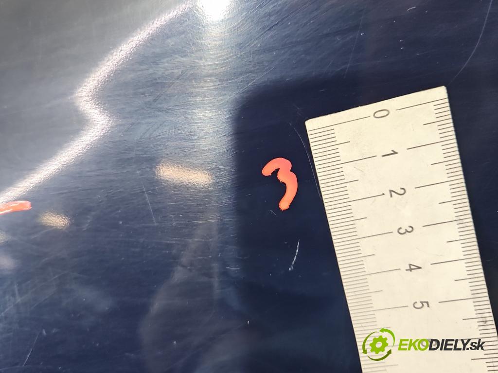 Mitsubishi Space star 1.3 16V 82 hp manual 60 kW 1299 cm3 5- blatnik přední levý  (Predné ľavé)