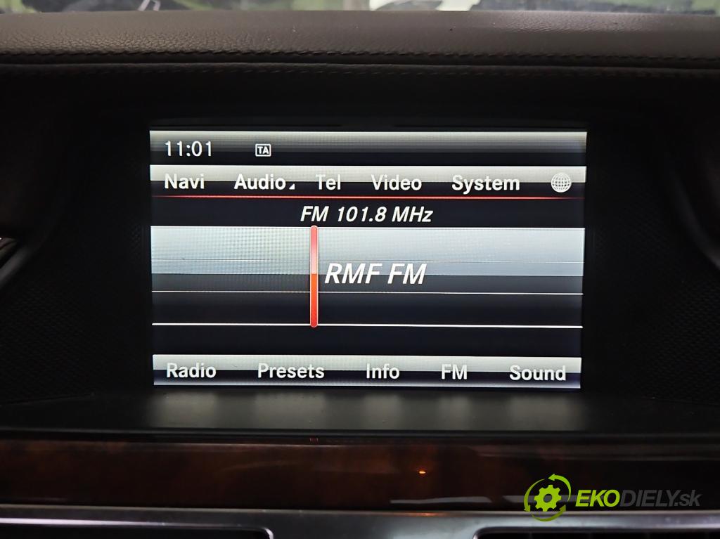 Mercedes CLS II C218 2010-2018 4.7 V8 (278922) automatic 315 kW 4664 cm3 4- Zobrazit: A2129018005 (Prístrojové dosky, displeje)