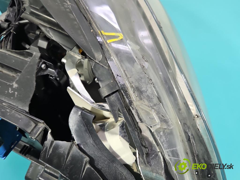 Mercedes CLS II C218 2010-2018 4.7 V8 278922 automatic 315 kW 4664 cm3 4- světlo levý  (Klika dveří ostatní)