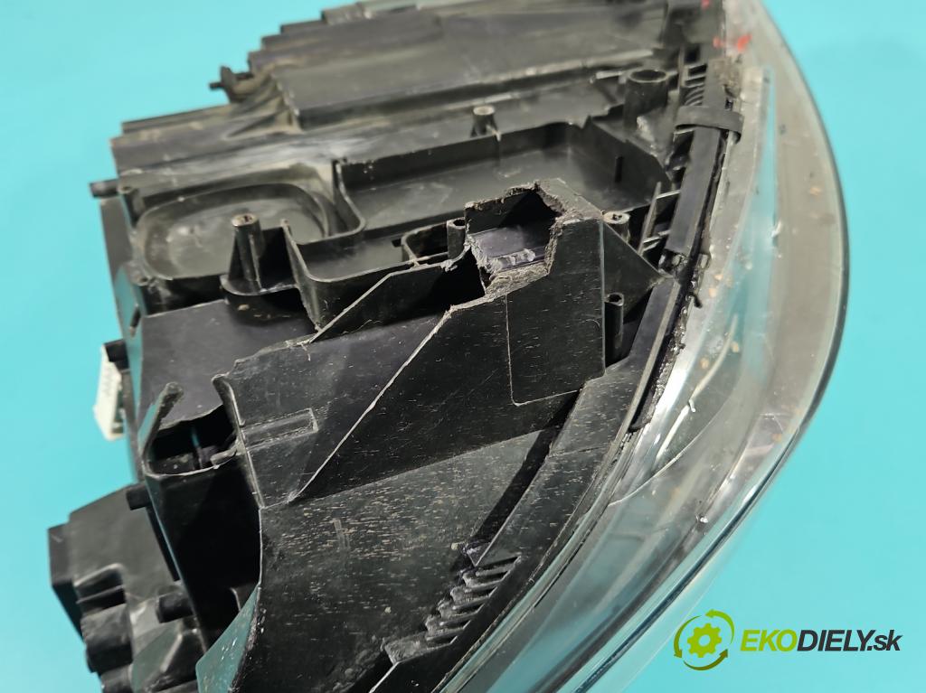 Mercedes CLS II C218 2010-2018 4.7 V8 278922 automatic 315 kW 4664 cm3 4- světlo levý  (Klika dveří ostatní)