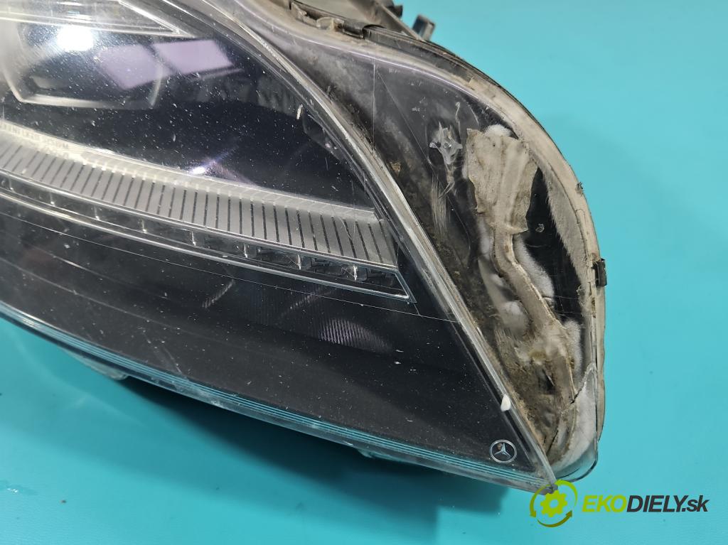 Mercedes CLS II C218 2010-2018 4.7 V8 (278922) automatic 315 kW 4664 cm3 4- Reflektor: pravý  (Pravé)