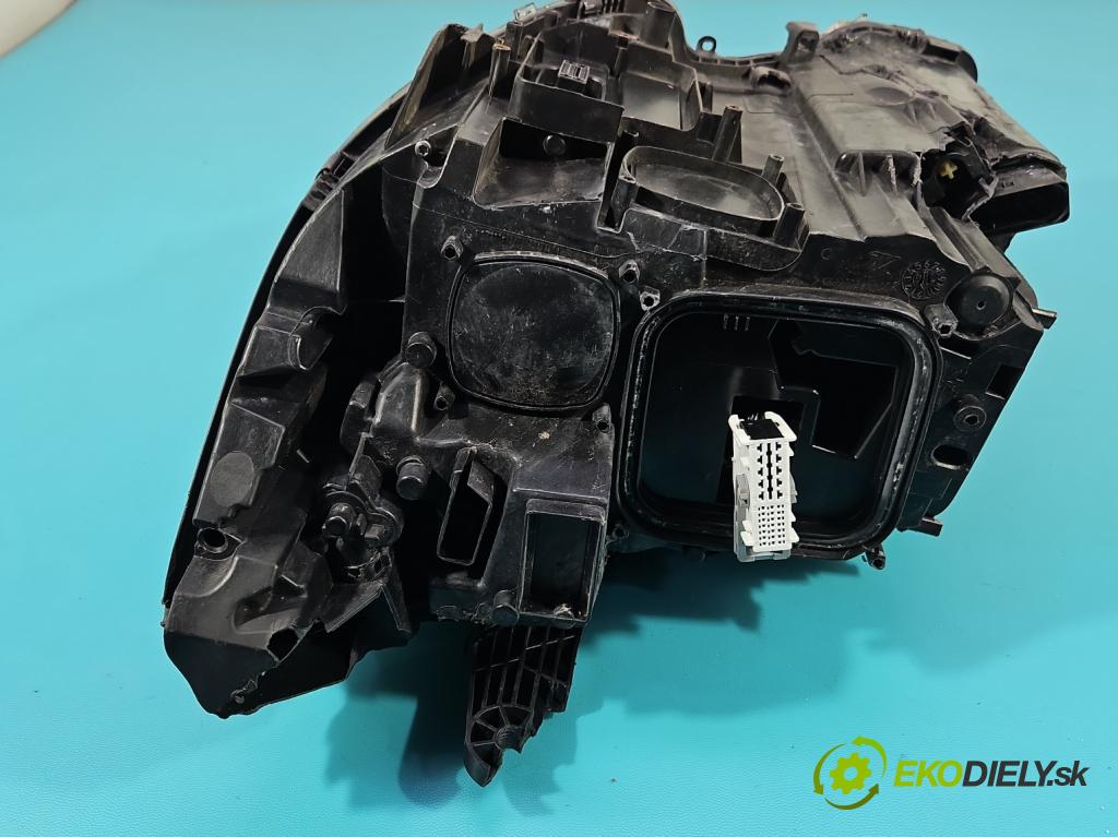 Mercedes CLS II C218 2010-2018 4.7 V8 (278922) automatic 315 kW 4664 cm3 4- Reflektor: pravý  (Pravé)