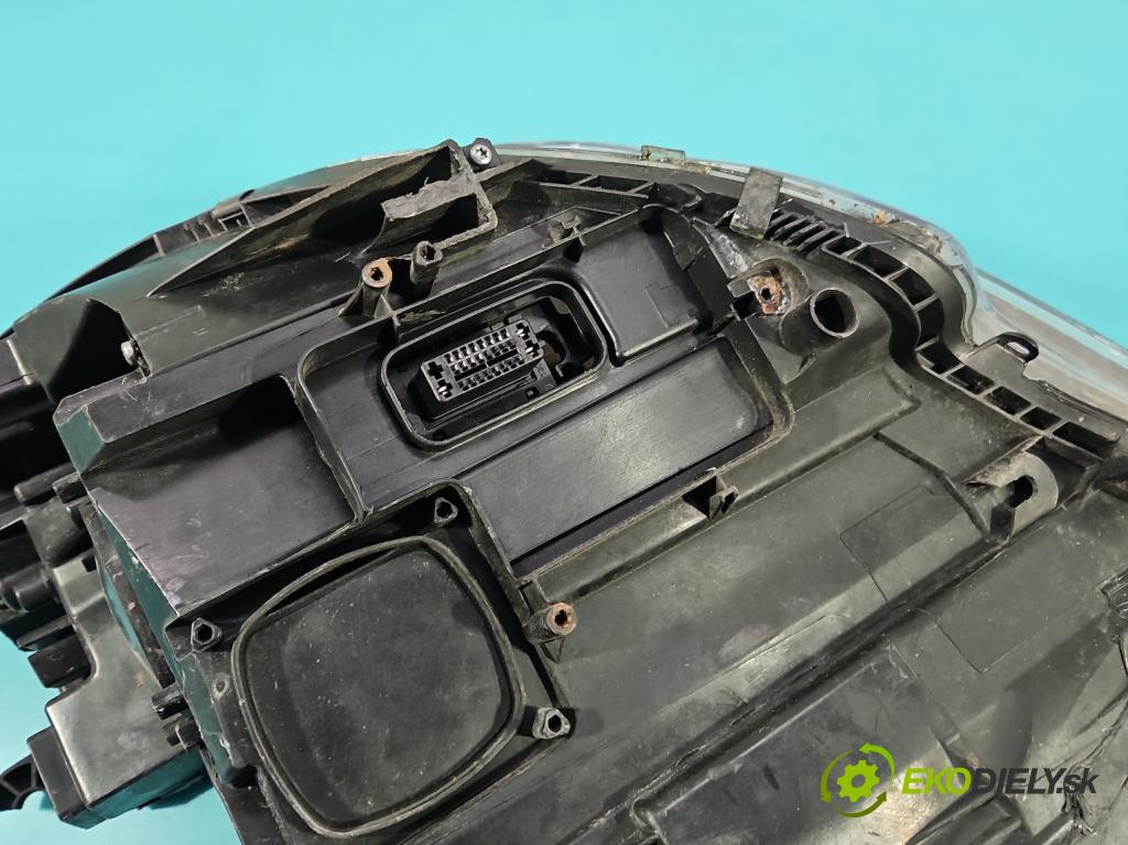 Mercedes CLS II C218 2010-2018 4.7 V8 (278922) automatic 315 kW 4664 cm3 4- Reflektor: pravý  (Pravé)