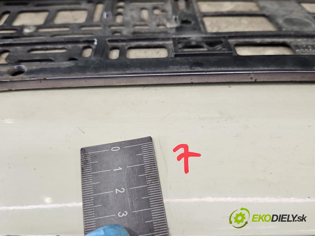 Peugeot 207 1.6 hdi 109 hp manual 80 kW 1560 cm3 2- zadní kufrové dveře  (Zadní kapoty)