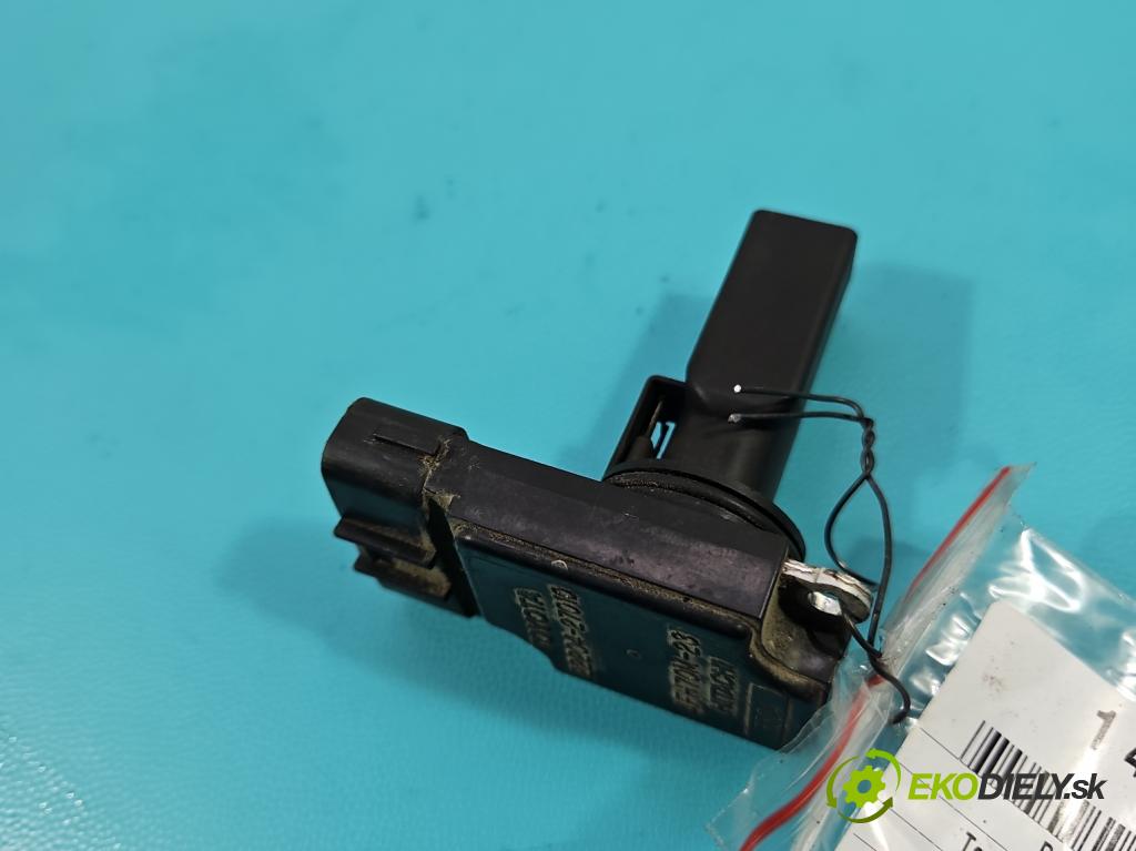 Toyota Corolla E12 2001-2009 2.0 D4D 90 HP manual 66 kW 1995 cm3 5- průtokoměr: 22204-27010 (Váhy vzduchu)