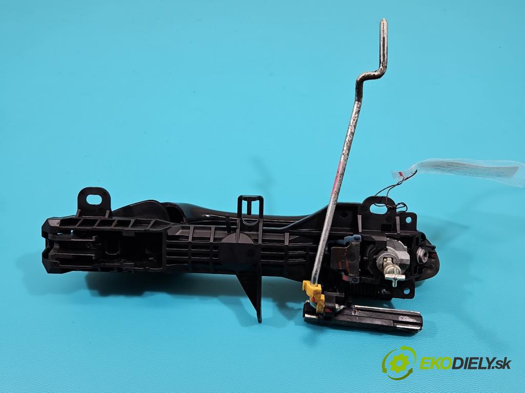 Toyota Corolla E16/E18  2013-2019 1.6 16V 132  HP manual 97 kW 1598 cm3 4- rukoväť predné ľavé mimo:  (Vonkajšie predné ľavé)