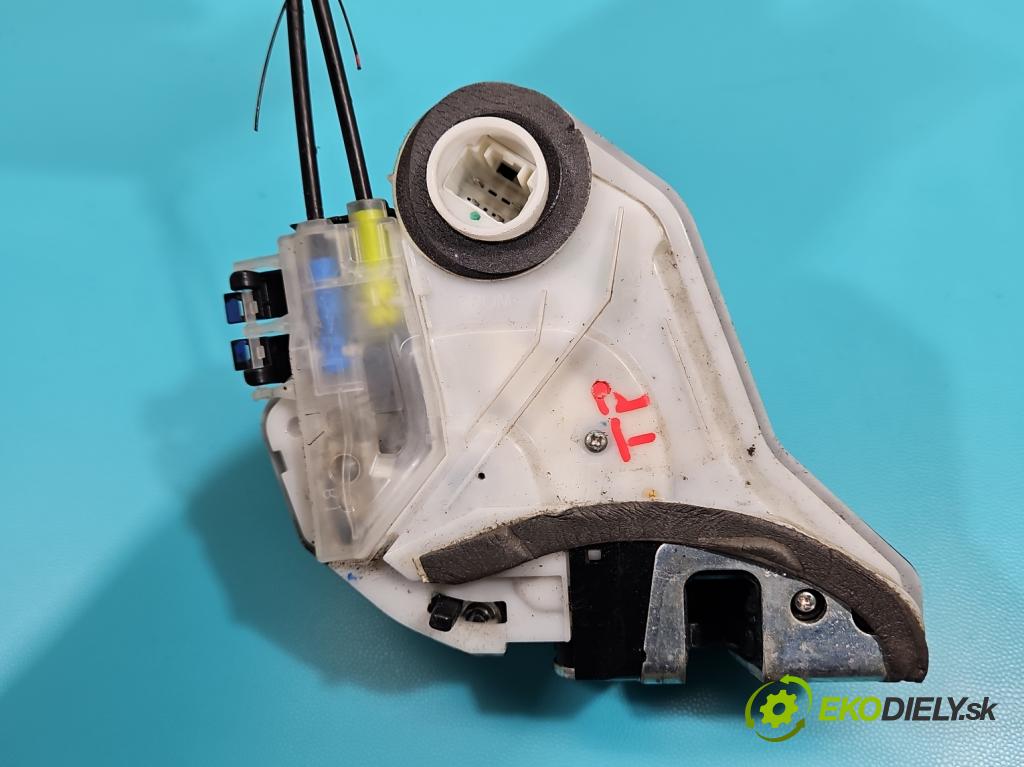 Toyota Corolla E16/E18 2013-2019 1.6 16V 132 hp manual 97 kW 1598 cm3 4- zámek zadní pravý 3061912