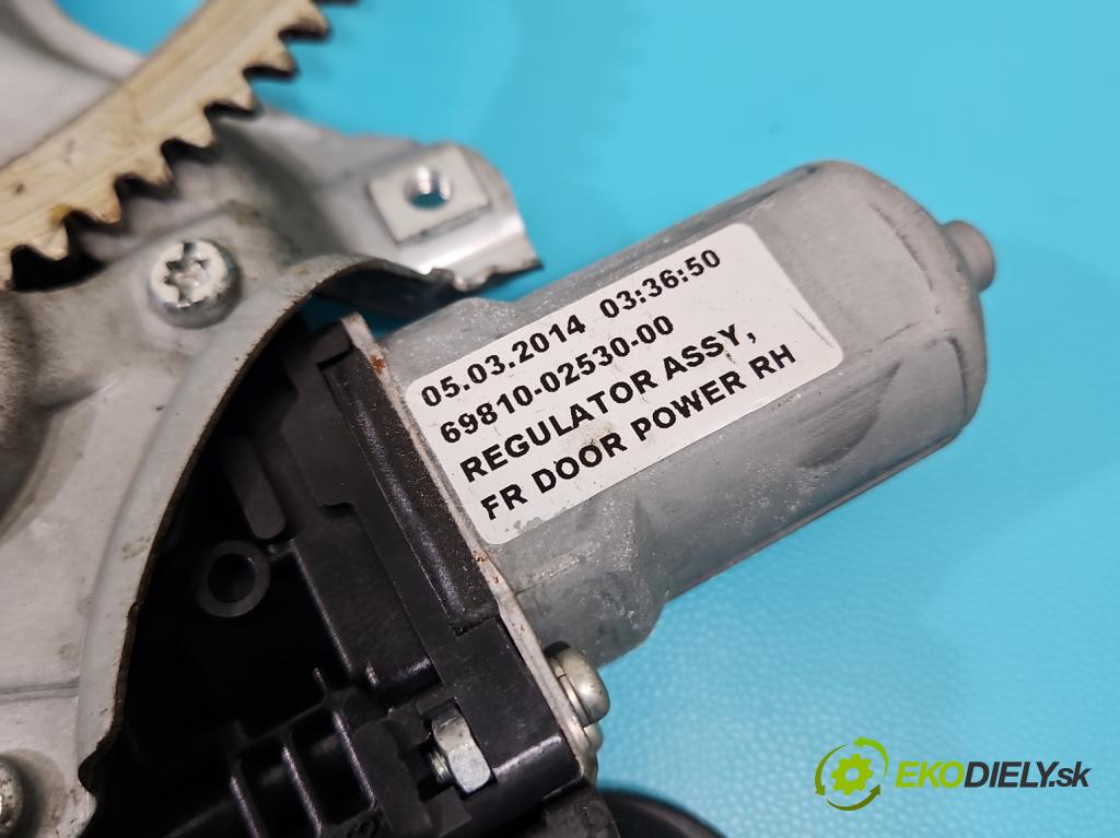 Toyota Corolla E16/E18  2013-2019 1.6 16V 132 hp manual 97 kW 1598 cm3 4- mechanismus stahování přední pravý 85710-0D100