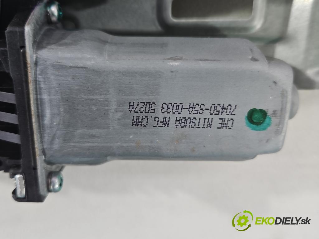 Honda CR-V II 2001-2006 2.0 16V 150 HP manual 110 kW 1998 cm3 5- Střešní okno:  (Sklo karosérie)