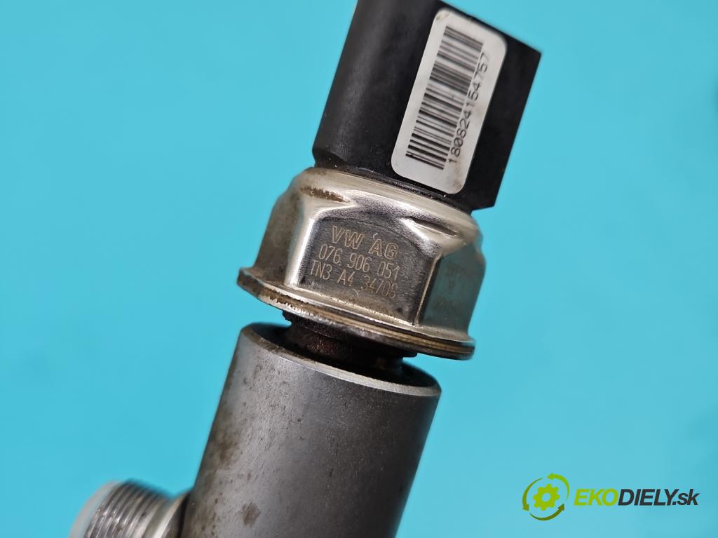 Vw Crafter 2006-2016 2.5 tdi 109 HP manual 80 kW 2461 cm3 5- lišta vstrekovacia 076130093C (Vstrekovacie lišty)