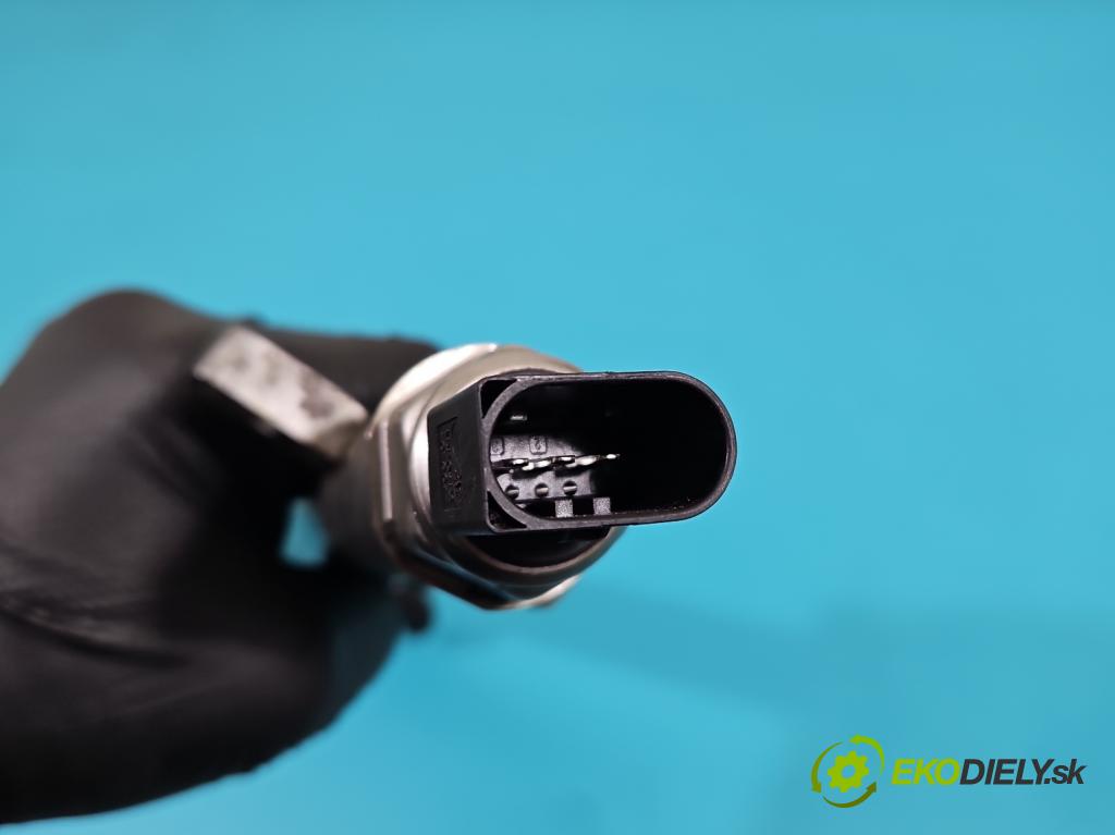 Vw Crafter 2006-2016 2.5 tdi 109 HP manual 80 kW 2461 cm3 5- lišta vstrekovacia 076130093C (Vstrekovacie lišty)