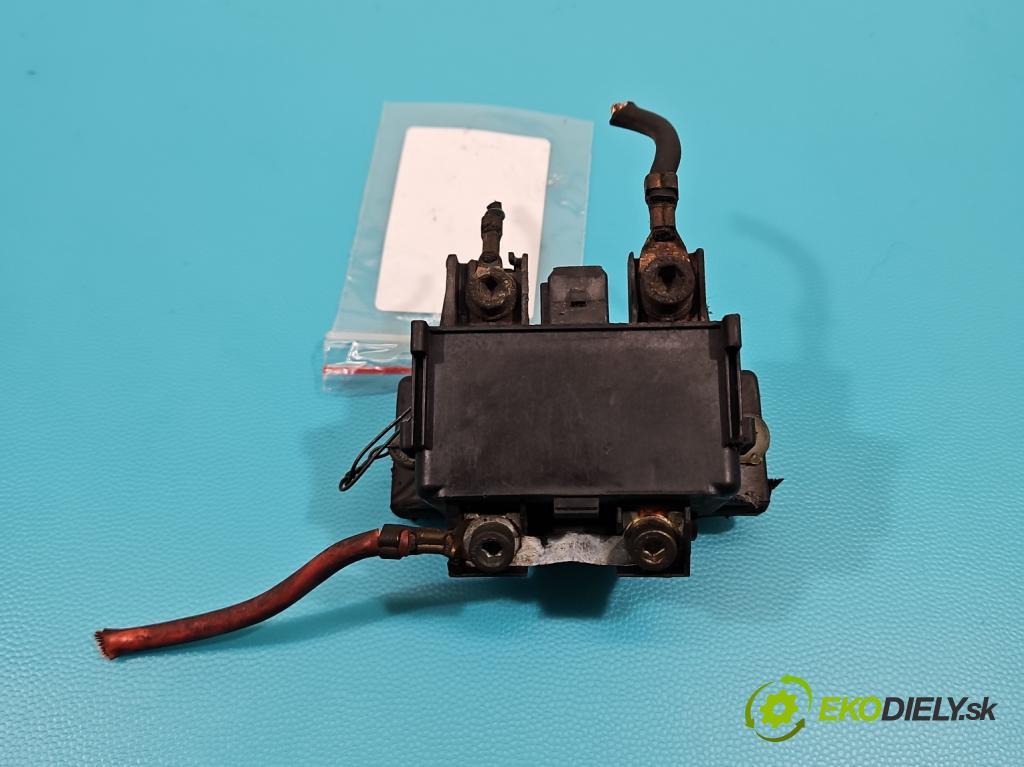Vw Golf III 1991-1998 1.9 tdi 90 HP manual 66 kW 1896 cm3 3- Relé: svíčky: zařicích:  (Relé)