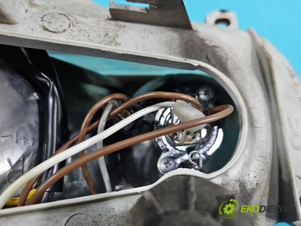 Vw Golf III 1991-1998 1.9 tdi 90 HP manual 66 kW 1896 cm3 3- Reflektor: pravý  (Pravé)