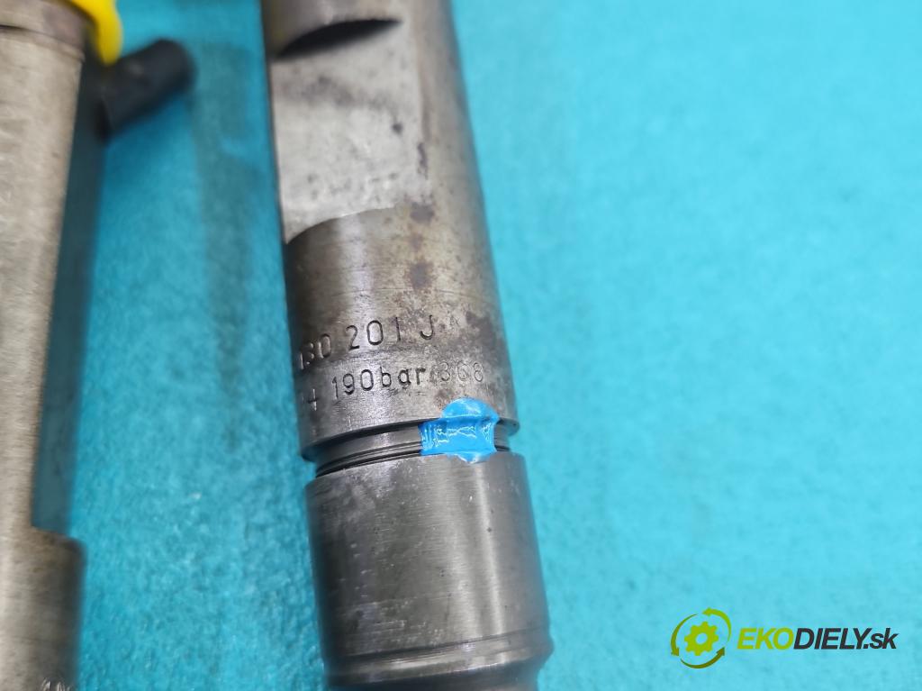 Vw Golf III 1991-1998 1.9 tdi 90 HP manual 66 kW 1896 cm3 3- vstrek 028130201J (Vstrekovač paliva)