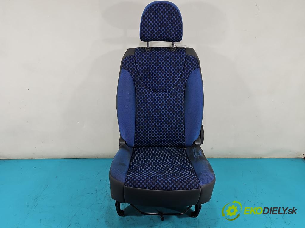 Fiat Scudo II 2006-2016 2.0 jtd 128 HP manual 94 kW 1997 cm3 5- Sedačka ľavý  (Sedačky, sedadlá)