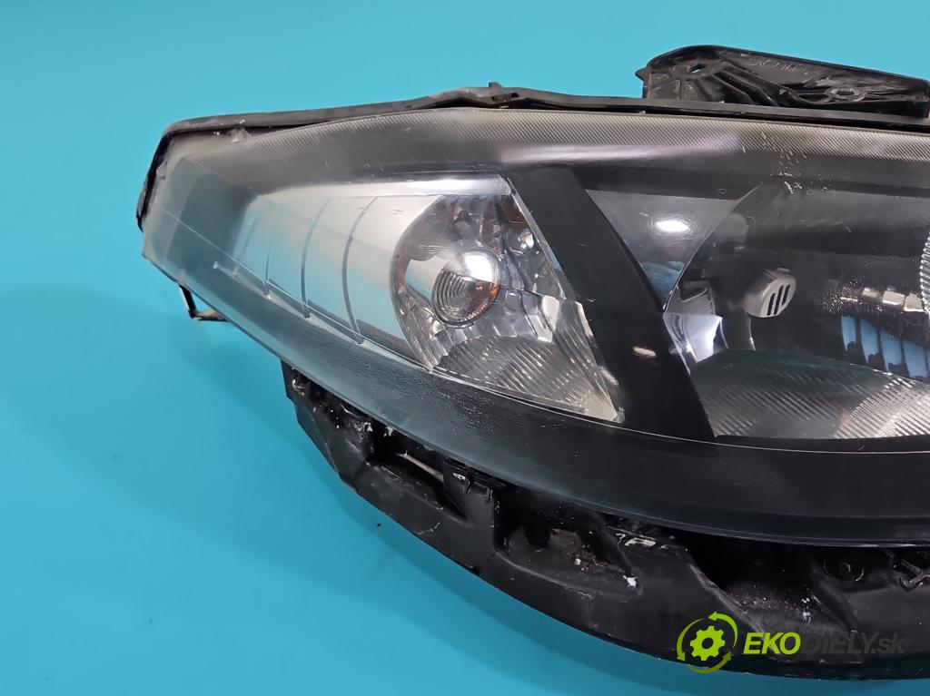 Renault Laguna II 2001-2007 2.0 T 170 HP manual 125 kW 1998 cm3 5- Reflektor: pravý 8200481197 (Pravé)