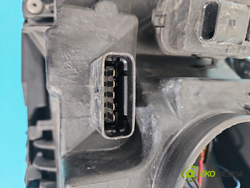 Renault Laguna II 2001-2007 2.0 T 170 HP manual 125 kW 1998 cm3 5- Reflektor: pravý 8200481197 (Pravé)