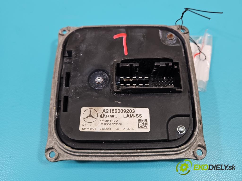 Mercedes CLS II C218 2010-2018 4.7 V8 (278922) automatic 315 kW 4664 cm3 4- střídač: xenon A2189009203 (Riadiaca jednotka xenónu)