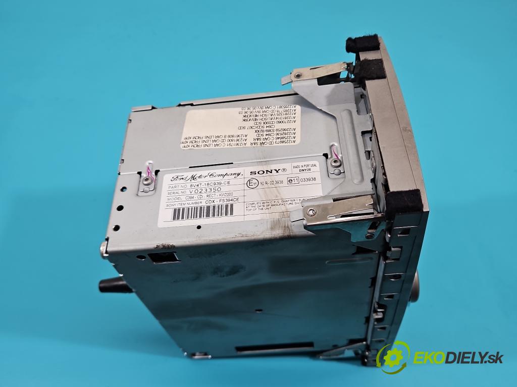 Ford Kuga Mk1 2008-2013 2.0 cdti 140 HP automatic 103 kW 1997 cm3 5- Radio originál 8V4T-18C939-CE