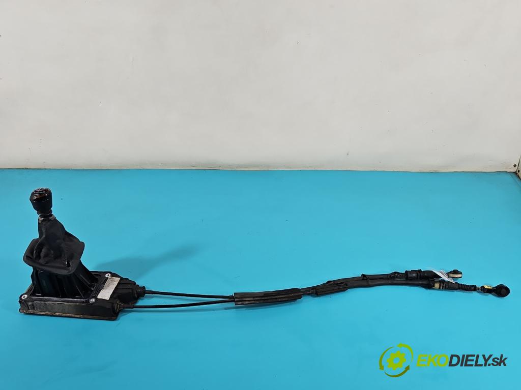 Renault Laguna II 2001-2007 2.0 T 170 HP manual 125 kW 1998 cm3 5- Páka: Změny: stupeň,rýchlosť 8200502613 (Rýchlostná páka (kulisa))