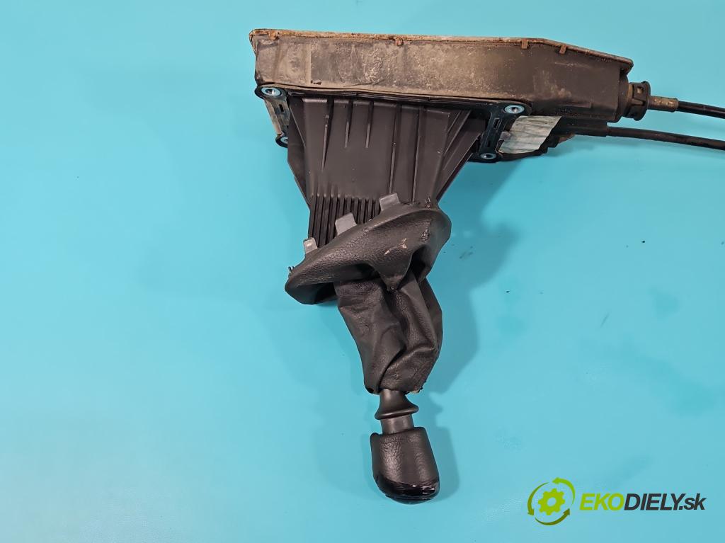 Renault Laguna II 2001-2007 2.0 T 170 HP manual 125 kW 1998 cm3 5- Páka: Změny: stupeň,rýchlosť 8200502613 (Rýchlostná páka (kulisa))