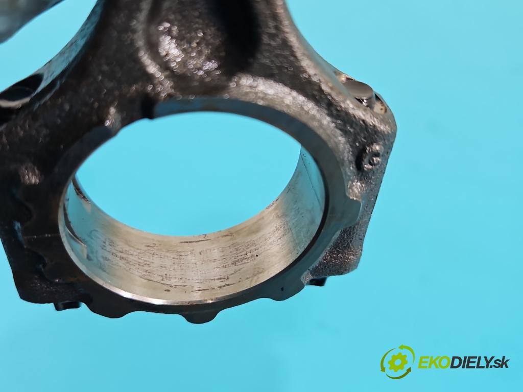 Kia Ceed III 2018- 1.5 160 hp automatic 117,5 kW 1482 cm3 5- píst  (Písty)